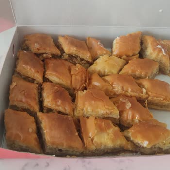 Aldığım Ürün Bayat Çıktı, Yenemeyecek Durumda