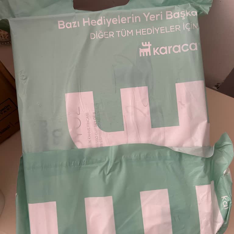 Ücretini Ödediğim Hediye Paketi Yerine Poşet Gönderildi, Mağdur Oldum