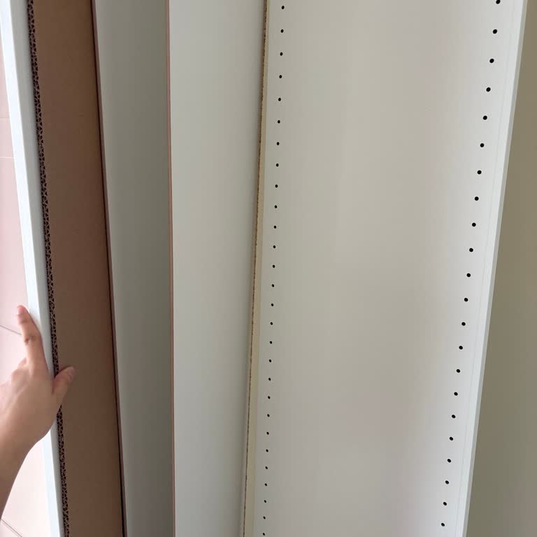 Kırık Dolap Parçası Defalarca Değiştirildi, Mağduriyetimiz Giderilmiyor