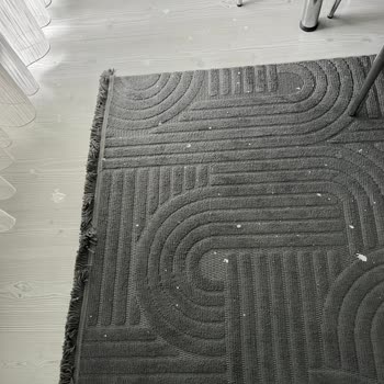 Tarihi Geçmemiş Kefir Patladı Ve Her Yeri Kirletti