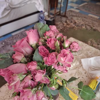 Anneler Gününde Gelen Özensiz Ve Alakasız Çiçekler Hayal Kırıklığı Yaşattı