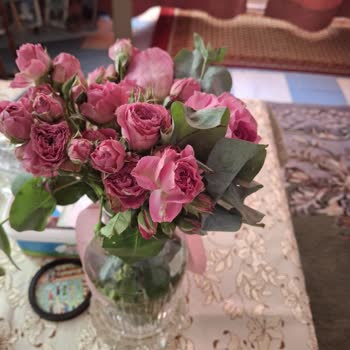 Anneler Gününde Gelen Özensiz Ve Alakasız Çiçekler Hayal Kırıklığı Yaşattı