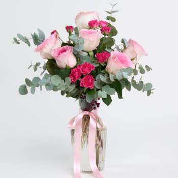 Anneler Gününde Gelen Özensiz Ve Alakasız Çiçekler Hayal Kırıklığı Yaşattı