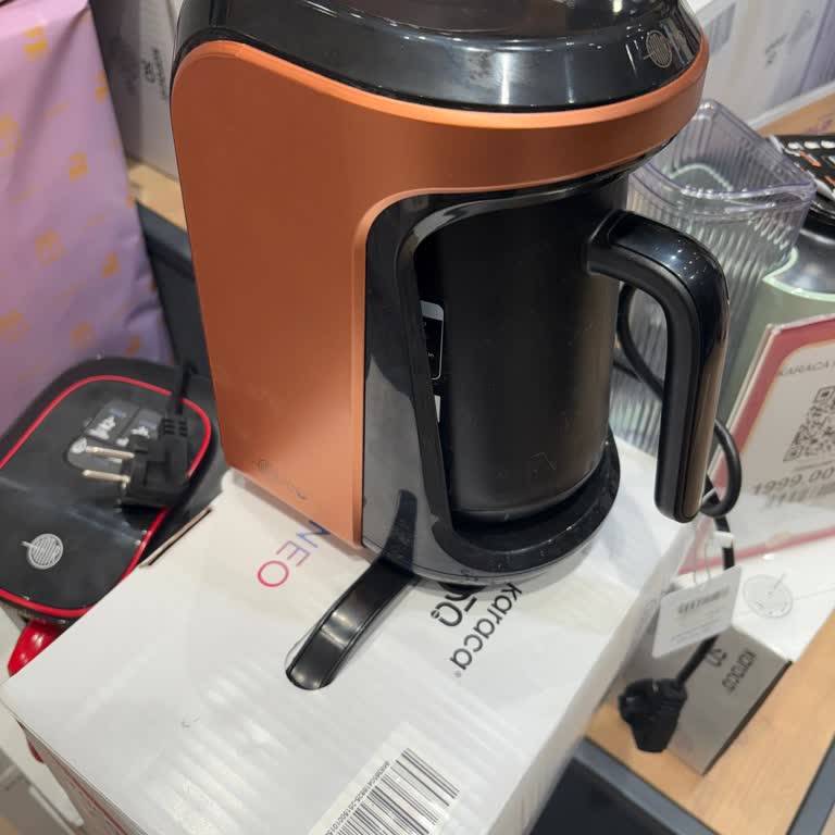 Mağaza Müdürünün Müşteriye Saygısız Ve İlgisiz Davranışı