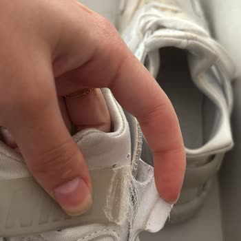 Nike Ayakkabıda Sürekli Kopma Ve Yetersiz Tamir Sonrası Değişim Sorunu