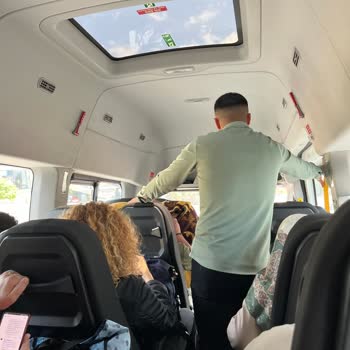 Truva Servisinde Aşırı Kalabalık Ve Valiz Karmaşası Mağduriyeti