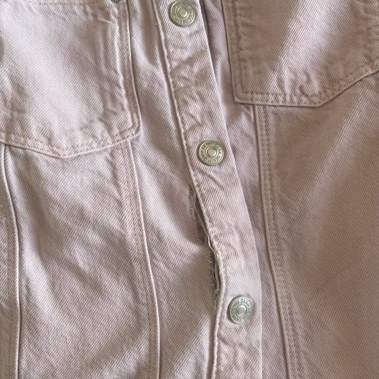 Yıkanınca Yırtılan Zara Jeanleri Hayal Kırıklığı Yarattı