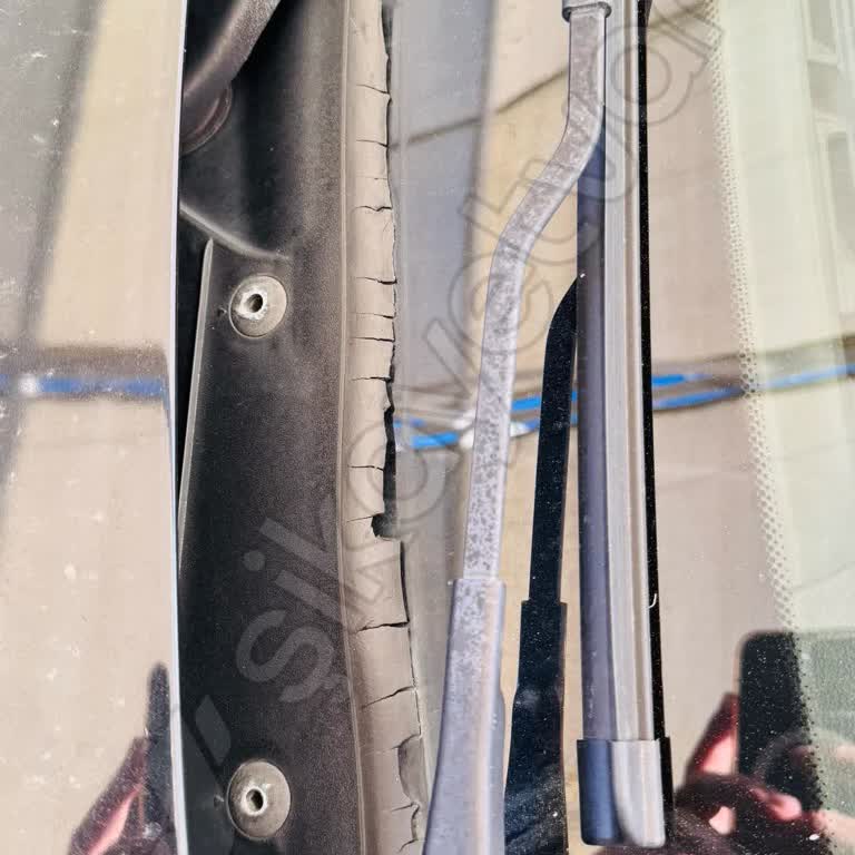 BMW 1.16i Ön Cam Fitilinde Erken Deformasyon Ve Su Alma Sorunu