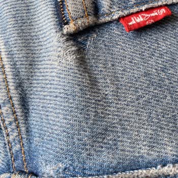 Levis Pantolon Kısa Sürede Yırtıldı, Mağduriyetimin Giderilmesini İstiyorum