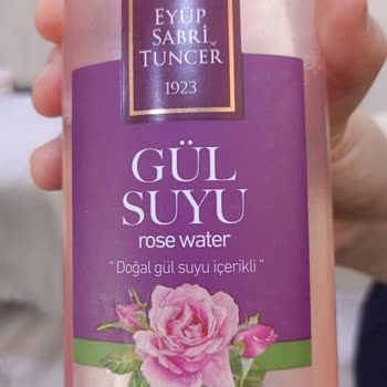 Eyüp Sabri Tuncer Yüze Sürülen Gül Suyu Ciltte Yanma Ve Kaşıntı Yaptı