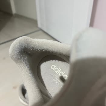 Adidas Campus Ayakkabılarım Kısa Sürede Soldu ve Tüylenmeye Başladı