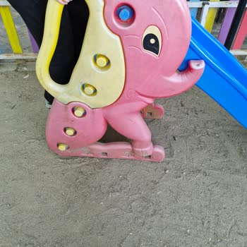 Antikköy Yüksek Ücretli Bakımsız Alanlar Çocuklar İçin Tehlike Saçıyor