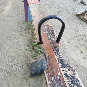 Antikköy Yüksek Ücretli Bakımsız Alanlar Çocuklar İçin Tehlike Saçıyor