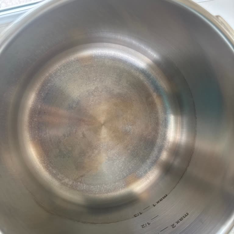 Tefal Düdüklü Tencere Sürekli Kararıyor