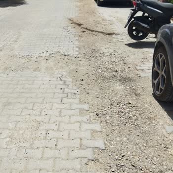 Sığacık Ve Akarca Yollarındaki Çalışmalar Sonrası Yaşanan Toz Ve Toprak Sorunu