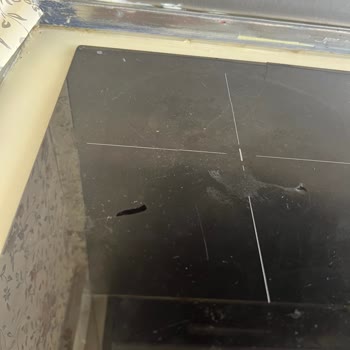 Elektrikli Ocakta Cam Kırılması Ve Yetersiz Garanti Desteği