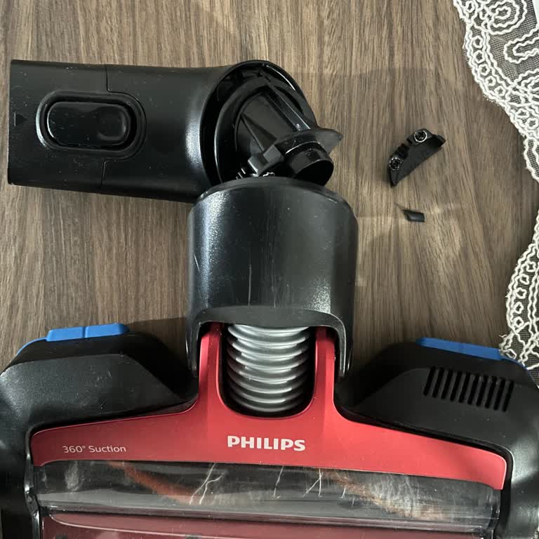 Philips Dikey Süpürgenin Kısa Sürede Kırılması Ve Mağduriyet