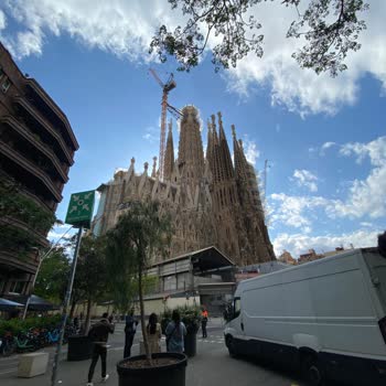 Endülüs Turu Hayal Kırıklığı: Kötü Rehber Ve Yetersiz Hizmet