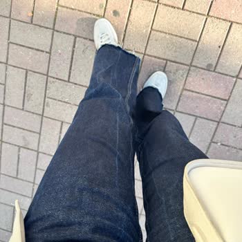 Yeni Alınan Pantolonun Boyası Hem Kıyafetimi Hem Ayakkabımı Mahvetti!