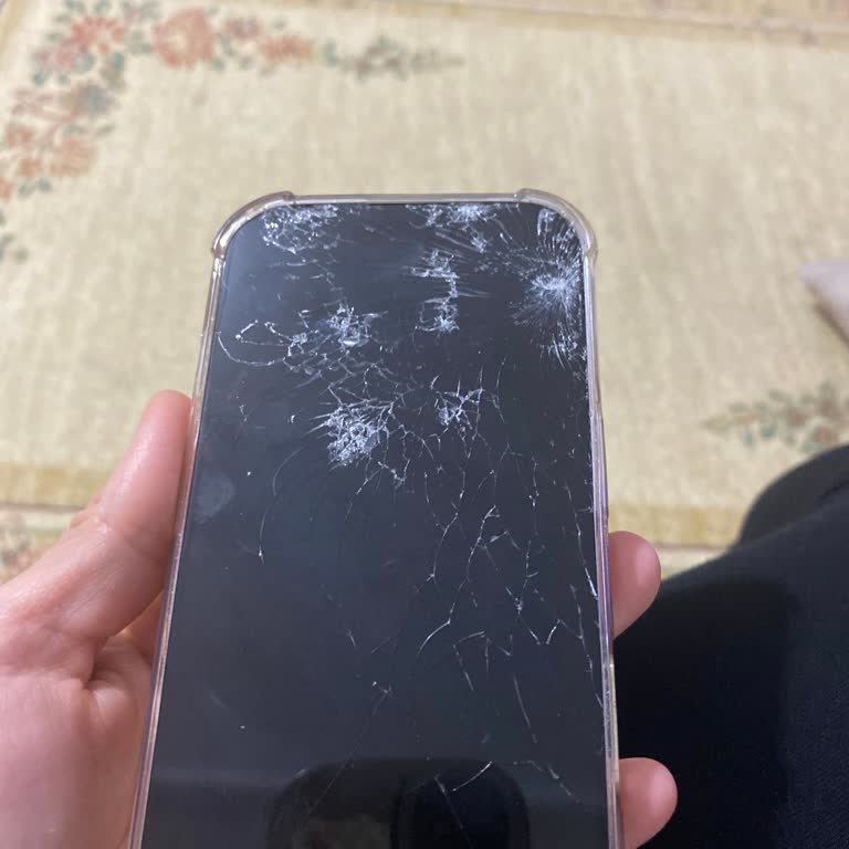 Ekran Koruyucu Takılmasına Rağmen Cihazımda Hasar Oluştu