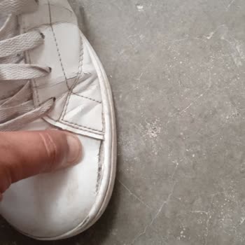 Aldığım Ayakkabının Kısa Sürede Yırtılması Ve İade Sorunu