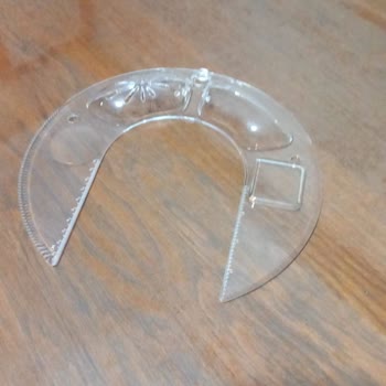 Karaca Züccaciye Hamur Sıçrama Aparatı Aldığım Ürün Görselindeki Gibi Daire Şeklinde Değil