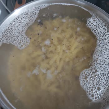 Makarna Paketinde Kurt Ve Tortu Şoku: Sağlığımız Tehlikede!