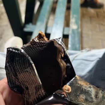 Çikolata Paketinde Sakız Parçası İle Karşılaştım, Hijyen Sorunu Yaşadım