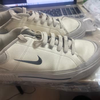 Kısa Sürede Açılan Nike Ayakkabılar İçin Yetersiz İnceleme Ve Kullanıcı Hatası İddiası