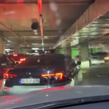Uniq İstanbul Otopark Çıkışı Rezaleti