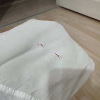 Aldığım Mavi Gömlek Hızla Delik Deşik Oldu, Hayal Kırıklığına Uğradım