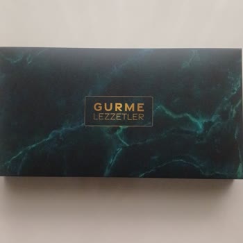 Anneler Gününde Erimiş Çikolata Ve İlgisiz Müşteri Hizmetleri