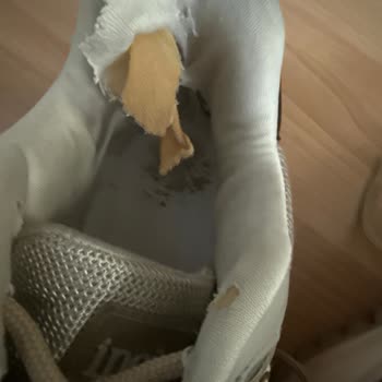 Aldığım Ayakkabının İç Kısmı Kısa Sürede Yırtıldı İnceleme Reddedildi