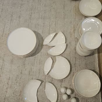 Kırık Gelen Ürün Ve Yetersiz Müşteri Hizmetleri Nedeniyle Mağduriyet