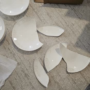 Kırık Gelen Ürün Ve Yetersiz Müşteri Hizmetleri Nedeniyle Mağduriyet