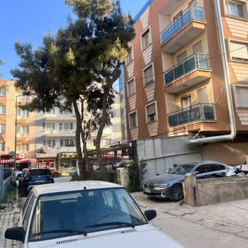 Bina Mantolama Çalışması Öncesi Yüzeyden Geçen Kabloların Yer Altına Alınmaması Sorunu