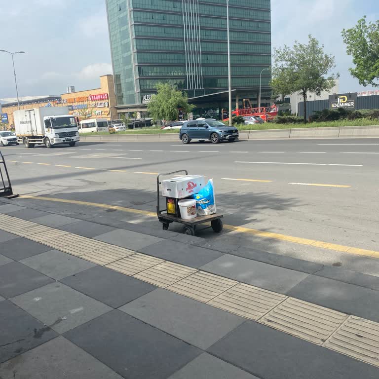 Sürekli Gecikmeler Ve Yolcuya Haksız Uygulama