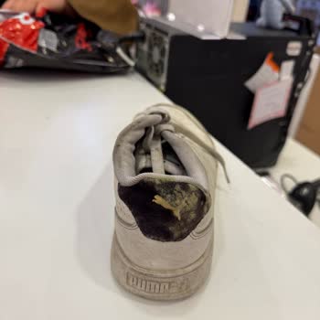 Aldığım Ayakkabı Kısa Sürede Bozuldu, Küflü Şekilde İade Edildi