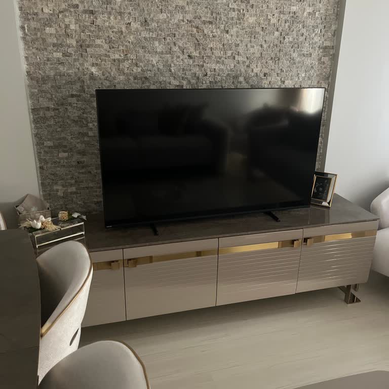 Kurulumda Askı Aparatı Ve Ücret Konusunda Yaşanan İletişim Sorunu Müşteri Memnuniyetini Düşürdü