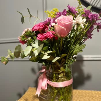 Kalite Çiçek Geç Teslimat Ve Yanlış Ürünle Hayal Kırıklığı Yaşadım