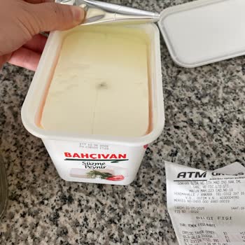 Aldığım Süzme Peynir Küflü Ve Kokmuş Çıktı
