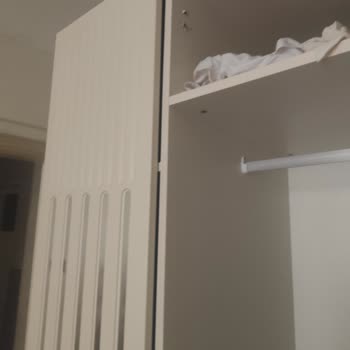 Dolap Kapağı Çocuğumun Üzerine Düştü, Mağaza Sorumsuz Davranıyor