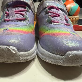 SuperStepten Alınan Ayakkabının Hızlı Deformasyonu Ve İlgisiz İnceleme Süreci