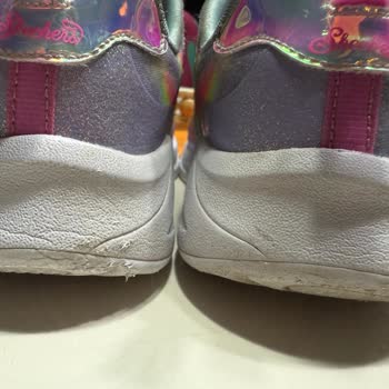 SuperStepten Alınan Ayakkabının Hızlı Deformasyonu Ve İlgisiz İnceleme Süreci