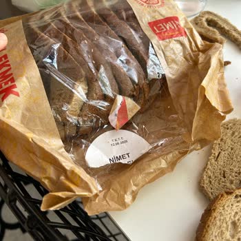 Tarihi Geçmemiş Ekmeğin Küflü Çıkması Şaşkınlık Yarattı