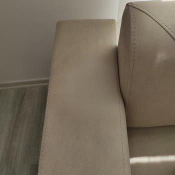 Koltuk Takımında Renk Solması Ve Yetersiz Müşteri Desteği