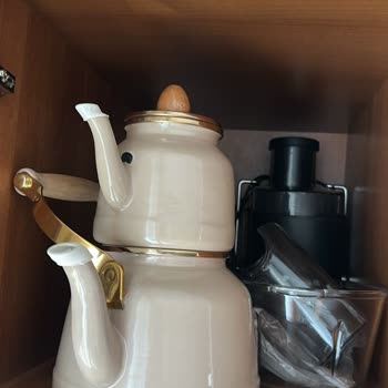 Emaye Çaydanlıkta Kısa Sürede Kaplama Sorunu Yaşadım