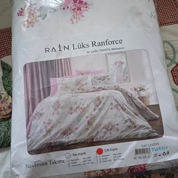 Nevresim Takımlarında Renk Uyumsuzluğu Ve İletişim Eksikliği Yaşadım