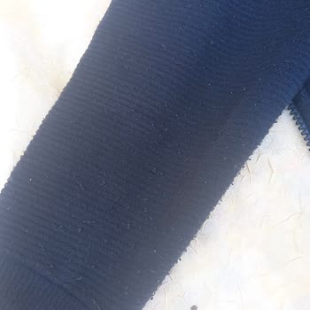 DeFacto'dan Alınan Sweatshirt İlk Kullanımda Tüylenme Yaptı