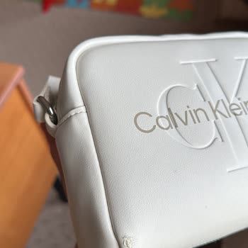 Calvin Klein Çantada Hızlı Soyulma Ve Boyner'in İlgisizliği